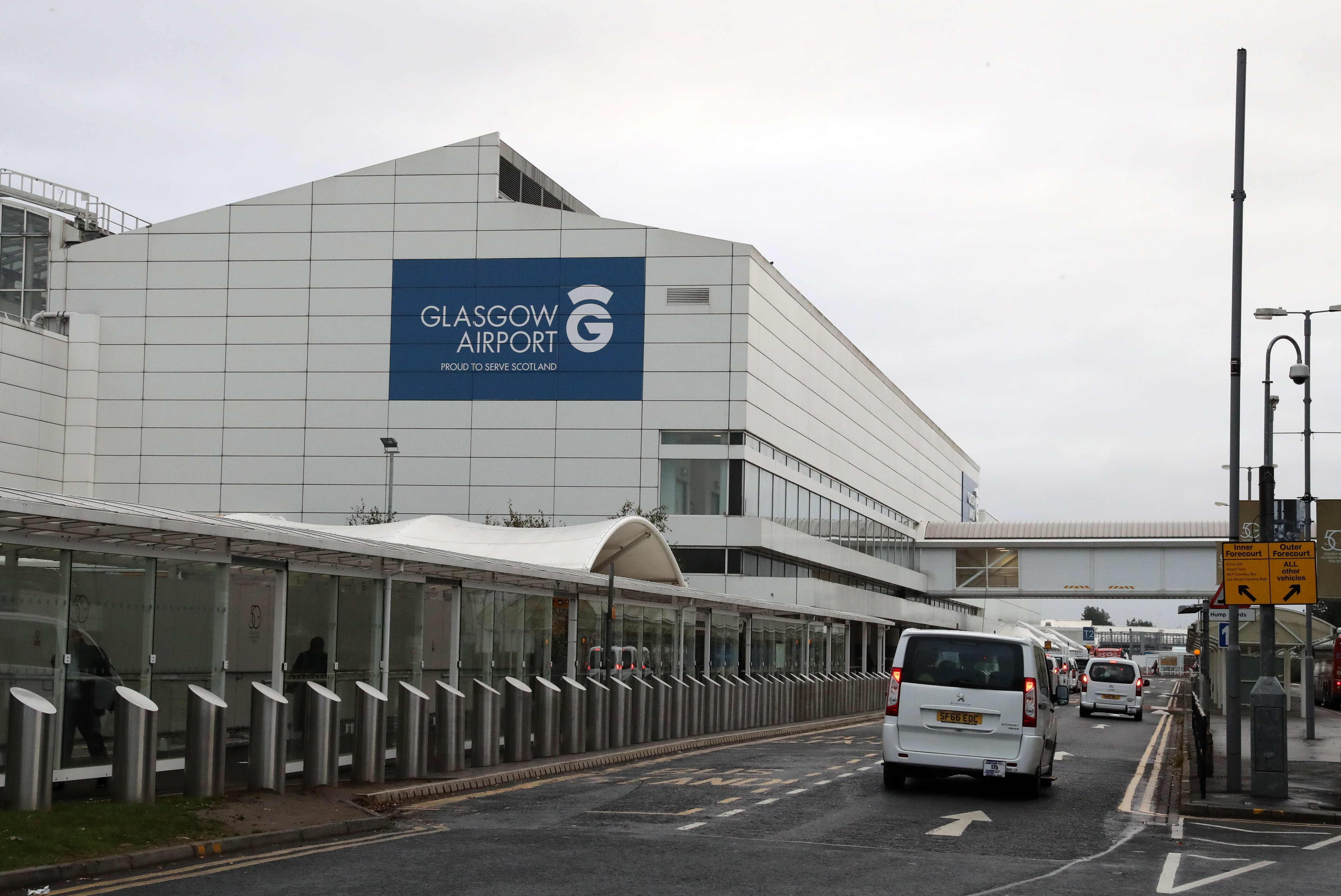 Glasgow Airport has increased the pick up and drop off charges